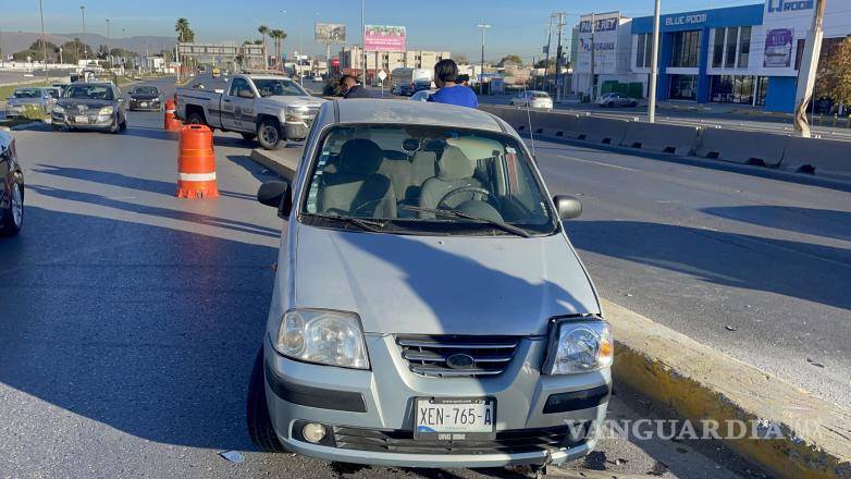 $!Policías abanderaron en lugar.