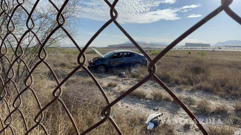 $!En el interior del terreno federal terminó el vehículo.