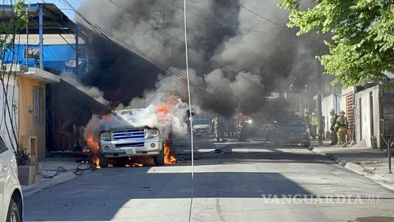 $!El incendio generó una columna de humo visible desde distintos puntos de la ciudad.