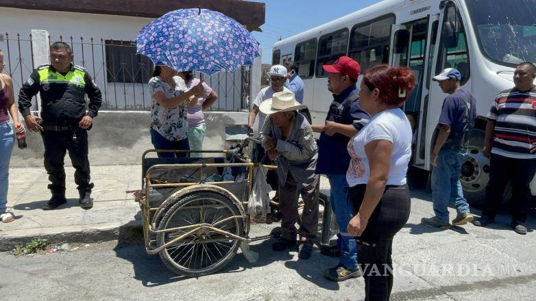 $!El operador del camión fue puesto a disposición del Ministerio Público; las unidades involucradas fueron llevadas a un corralón.