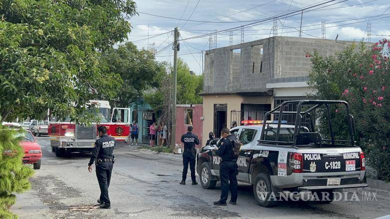 $!Vecinos alertaron a las autoridades tras escuchar los gritos provenientes del domicilio.