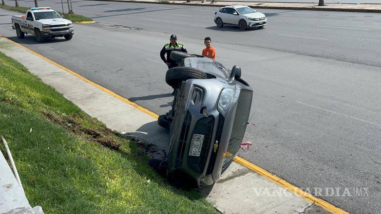 $!La falta de contacto entre los vehículos complica la determinación de responsabilidades.