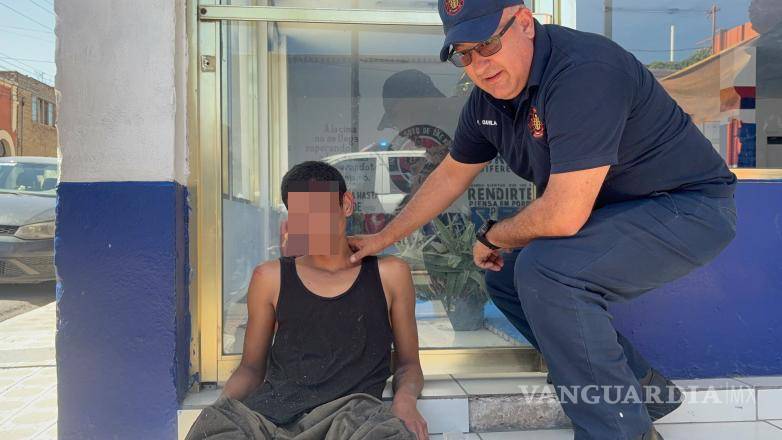 $!El joven relató que perdió la orientación luego de separarse de los amigos con quienes había ingresado a los ductos.
