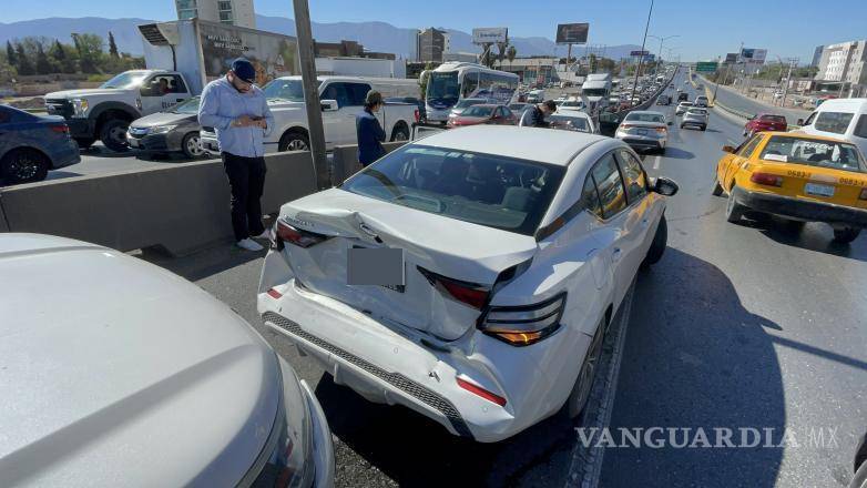 $!Por fortuna estos cuatro automovilistas no presentaron lesiones de consideración.