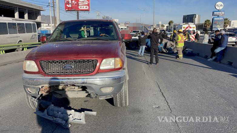 $!Elementos de la Policía Municipal de Tránsito abanderaron el lugar para asegurar la zona.