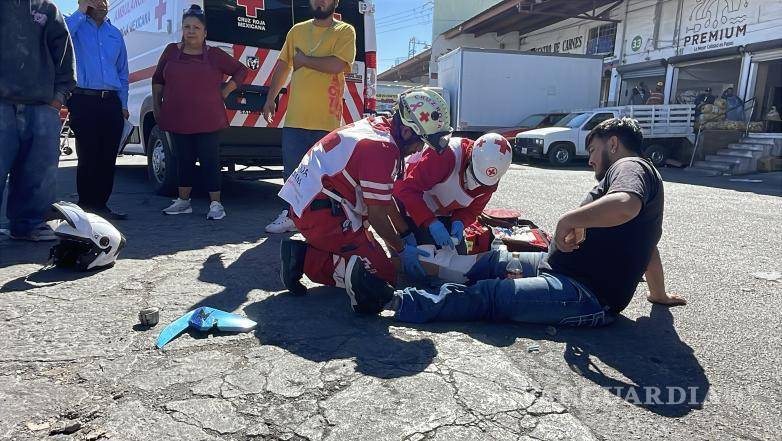 $!Jesús Antonio sufrió una laceración en la pierna derecha a la altura de la pantorrilla al pasar por la defensa de la camioneta.