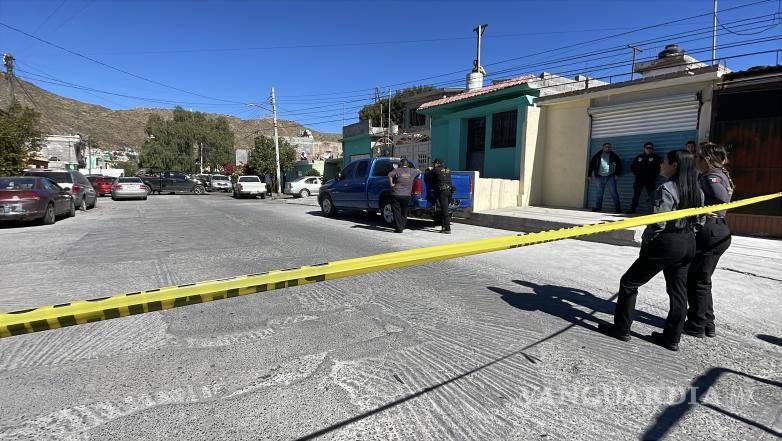 $!Un joven de 24 años fue detenido durante la diligencia por una denuncia de presunto fraude.