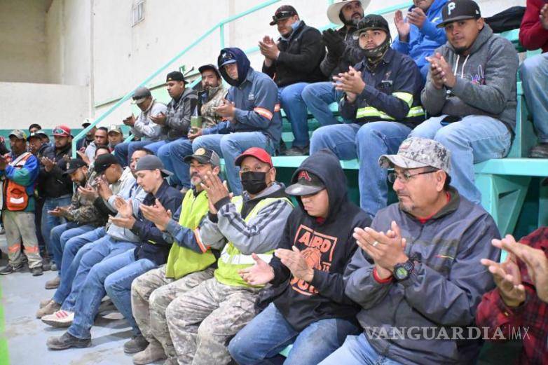 $!La presidenta municipal reconoció el esfuerzo diario del personal en el mantenimiento de la ciudad.