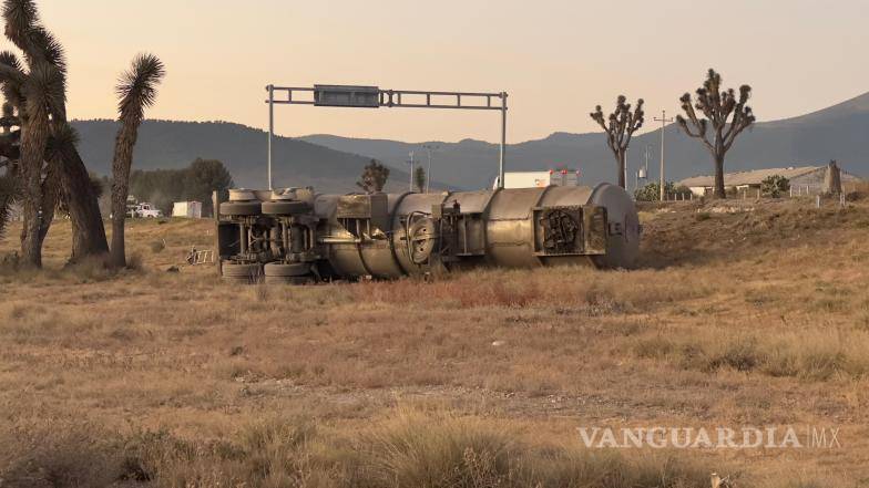 $!Los equipos de emergencia trabajaron durante horas para asegurar la zona tras el accidente.