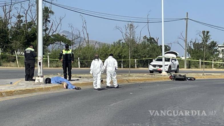 $!Peritos de la Fiscalía realizaron la fijación de indicios para esclarecer la mecánica del accidente.
