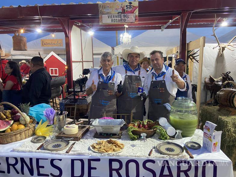 $!El grupo “Viernes del Rosario” sorprendió con creatividad y sazón en su parrilla, dejando huella en el RibEye Fest de San Buenaventura.