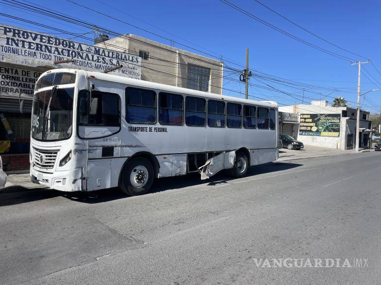 $!Elementos de Tránsito Municipal acudieron para tomar conocimiento del percance.
