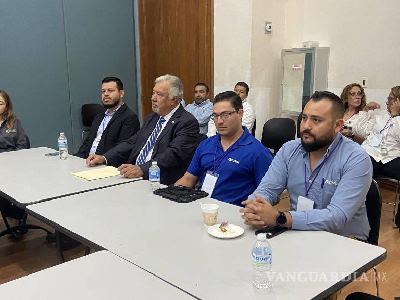 $!Luis Carlos Talamantes, coordinador de la Unidad Norte de UAdeC, expuso que para la máxima casa de estudios, una de las tareas más importantes de los estudiantes es la práctica profesional.