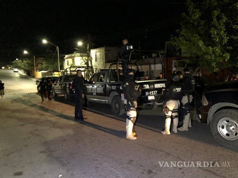 $!Los elementos policiacos dan rondines por diversos sectores.