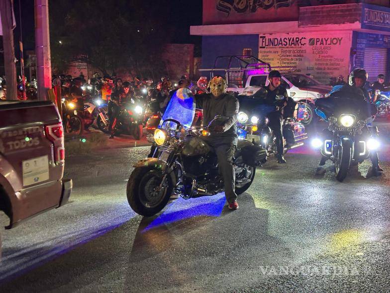 $!Los participantes de la rodada motociclista disfrutaron de un recorrido en la inauguración, sumando un ambiente festivo al evento.