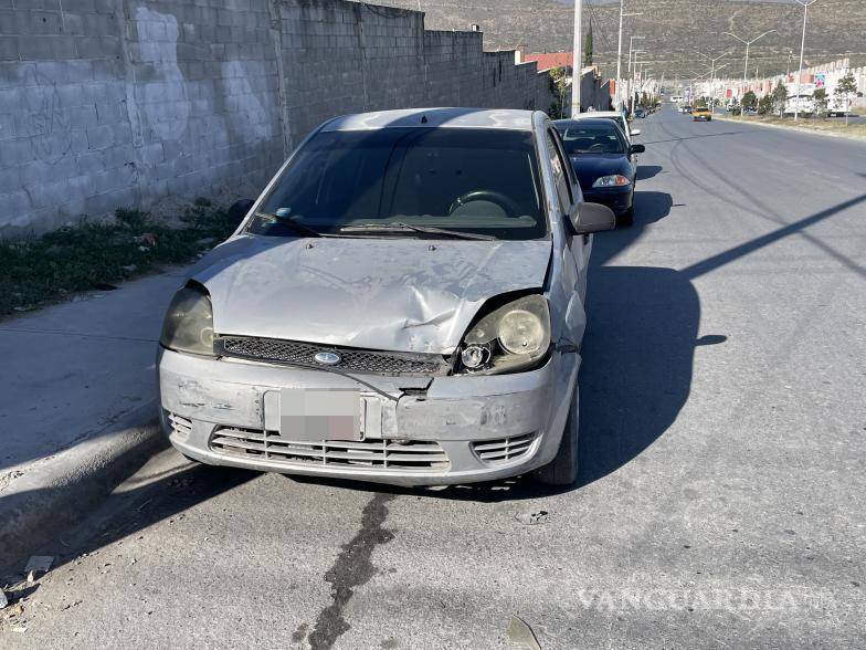 $!Los dos vehículos circulaban sobre el bulevar Hacienda Narro en sentido de poniente a oriente.