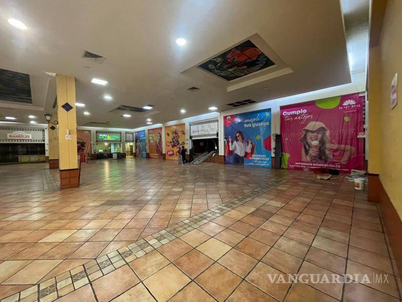 $!Los locatarios del área de comidas serán reubicados temporalmente mientras se realizan los trabajos, que se prevé culminen el próximo año.