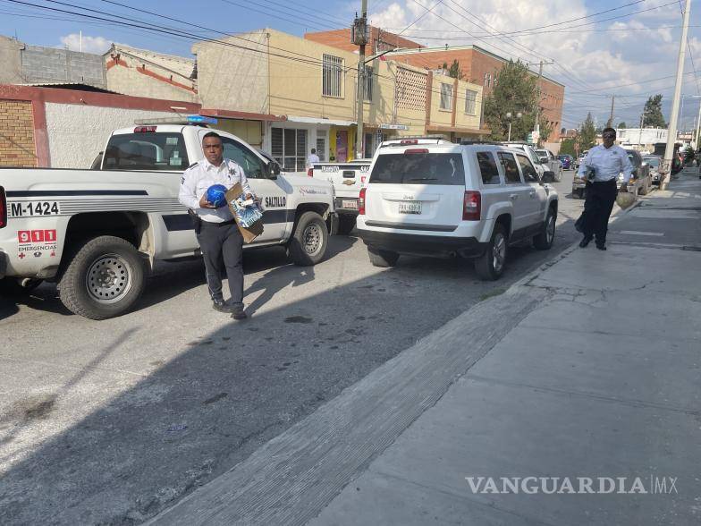 $!Un convoy de policías llegó para alegrar el día al pequeño.