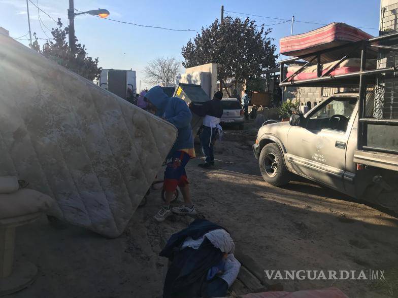 $!En el suelo, restos de una comunidad que desapareció en un solo día.