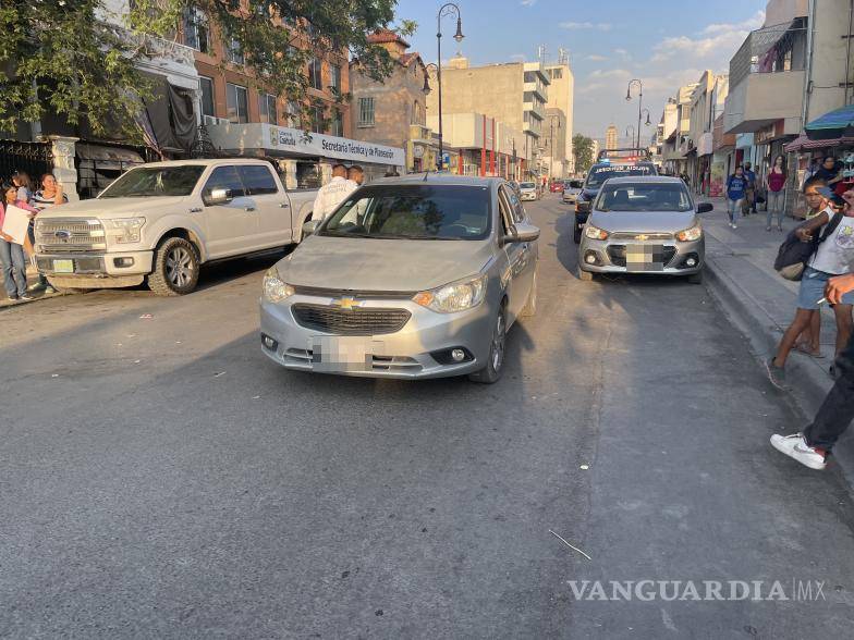 $!El incidente sucedió en plena vialidad de la Zona Centro.