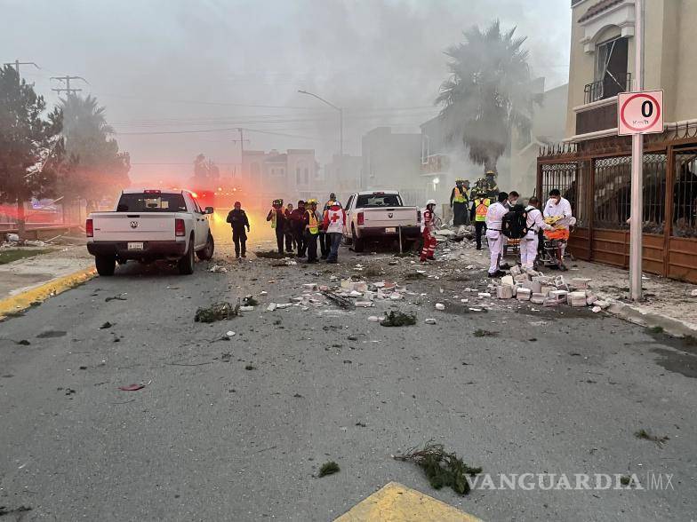 $!Se rescató con vida a Jesús Alejandro Zamora González, pero desafortunadamente falleció en el Hospital Muguerza. En el lugar y bajo los mismos escombros, murieron Ricardo Ángel Hilario Gámez y Alejandro Saavedra Saucedo.