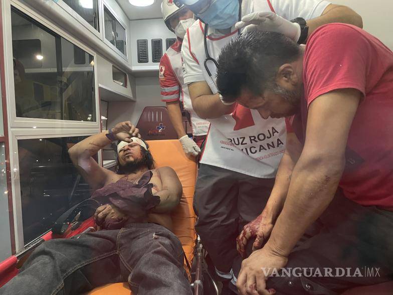 $!Los heridos fueron trasladados al área de urgencias de la Clínica 1 del Seguro Social.