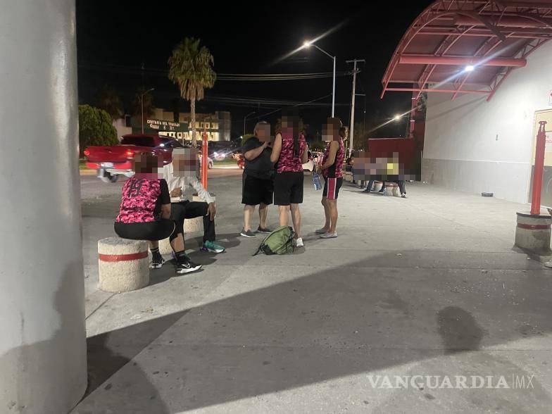 $!Testigos relataron que el jugador comenzó a marearse al salir del gimnasio municipal.