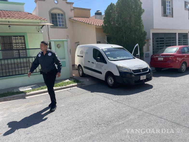 $!El cuerpo fue trasladado al Semefo para la realización de la necropsia correspondiente.