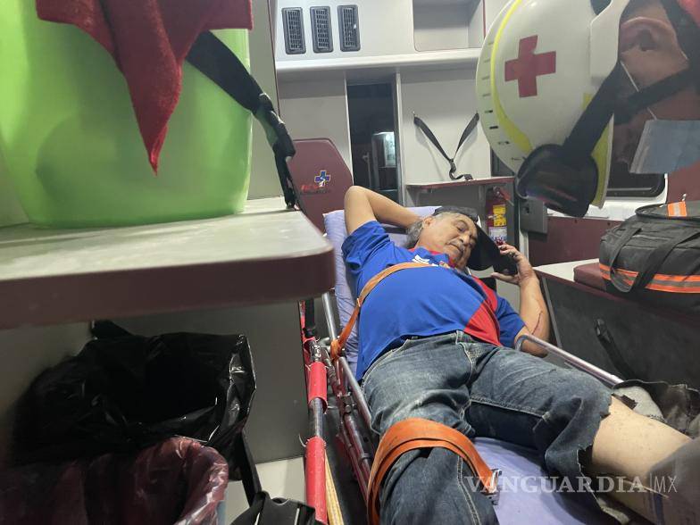 $!El hombre terminó lesionado.