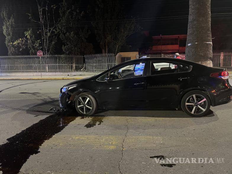 $!El conductor pretendióa darse a la fuga, pero la unidad ya no arrancó.