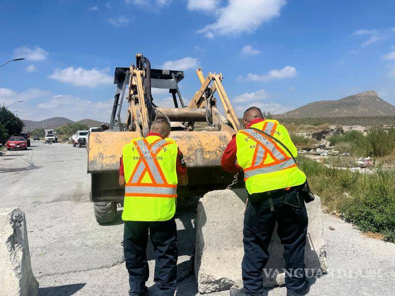 $!Autoridades municipales alertaron a las familias para evitar acercarse al arroyo y mantener vigilancia constante.