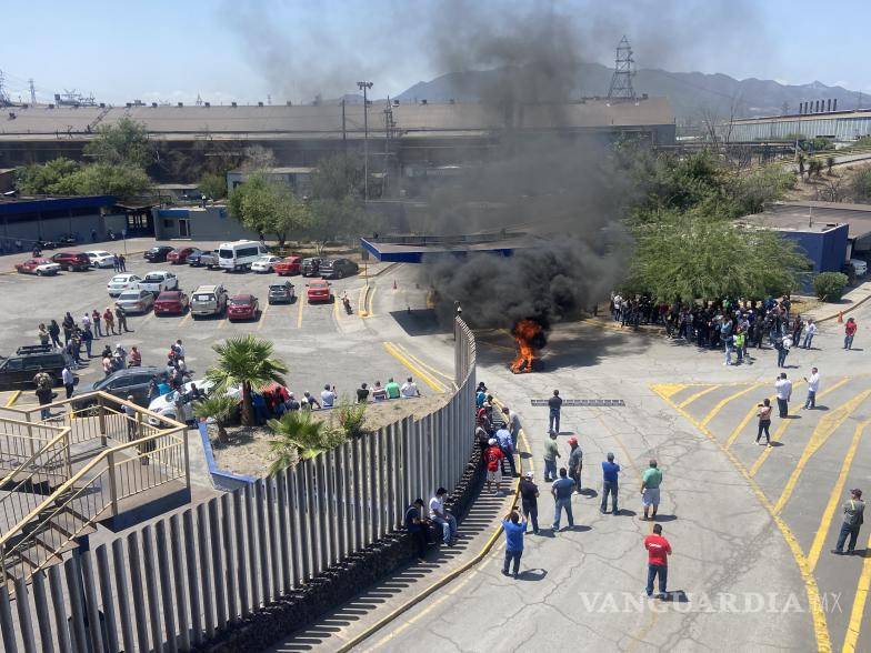 $!Al parecer una luz de esperanza se encendió para los obreros de AHMSA.
