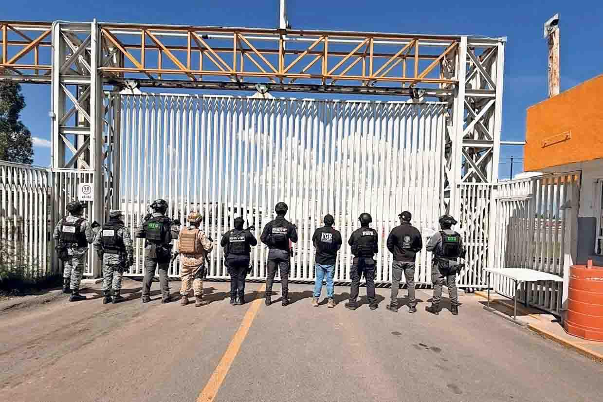 Suma 284 mdp en contratos firma ligada a megadecomiso