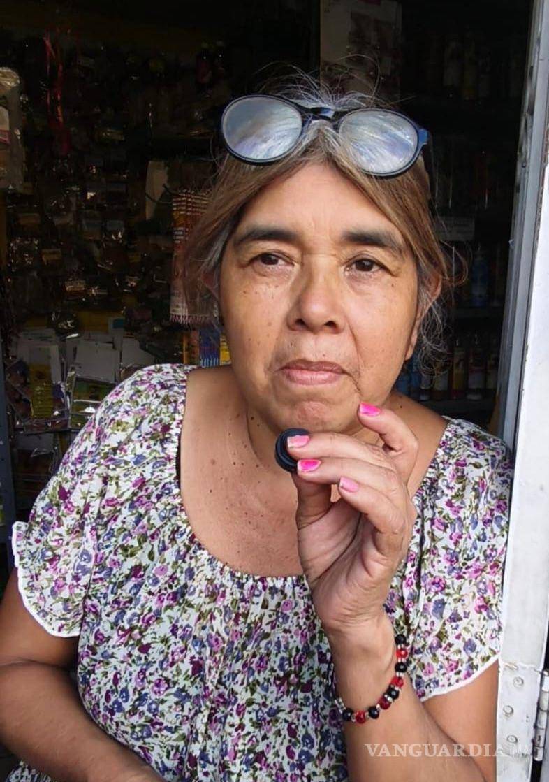 $!Rosalba Solís Carrillo, agradeció la rehabilitación de banquetas.
