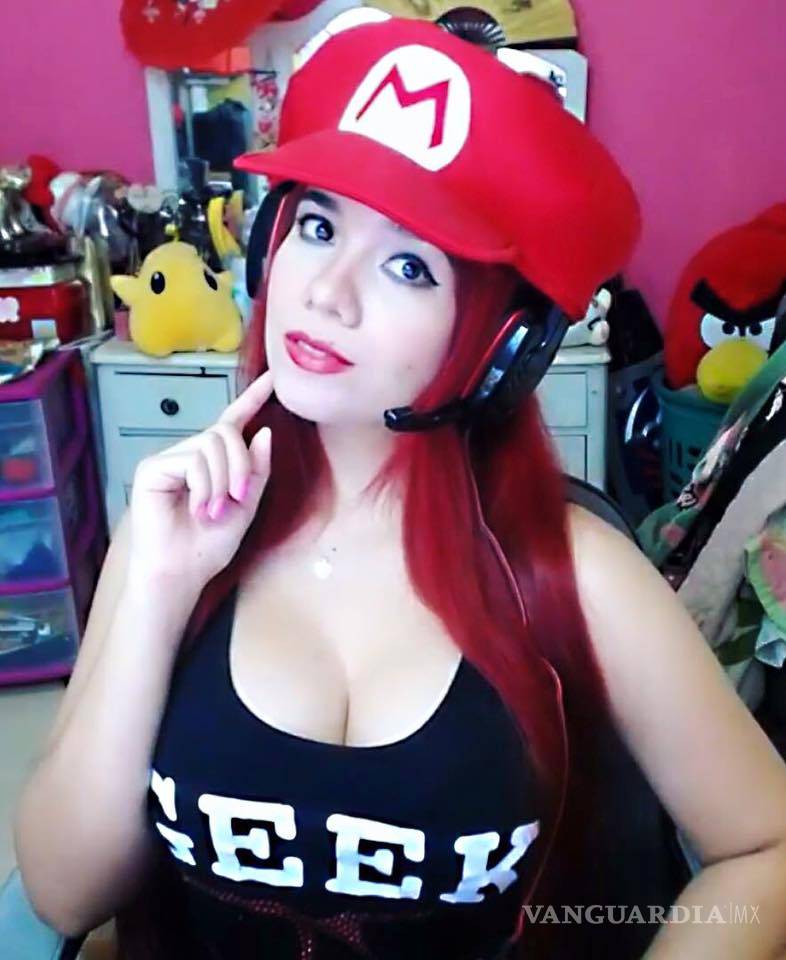 $!Cosplayer primero fue llamada fea, mejoró su apariencia y ahora le dicen 'pu%&amp;, fake y hueca'