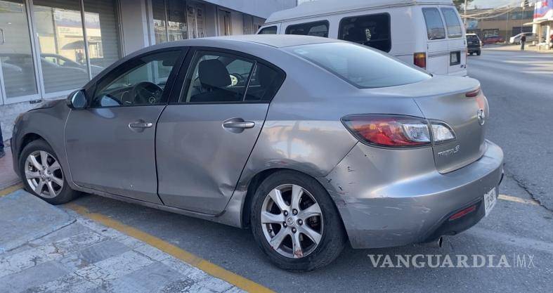 $!Autoridades realizaron el peritaje correspondiente para determinar las causas del accidente ocurrido en uno de los cruces más transitados del sector.