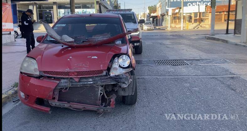 $!Debido a la falta de acuerdo entre los conductores, el caso fue turnado ante el Ministerio Público de Asuntos Viales para el deslinde de responsabilidades.