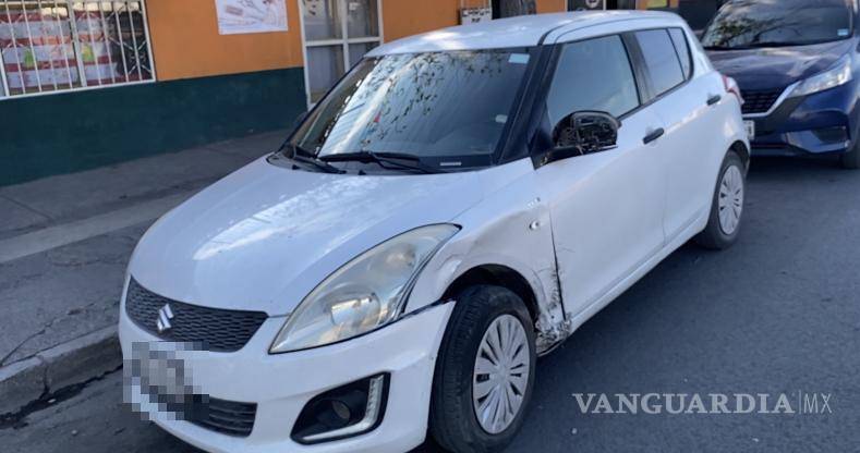 $!El Suzuki Swift fue señalado como responsable del accidente en la avenida Luxemburgo tras no respetar el alto obligatorio.