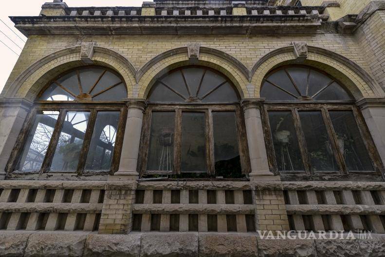 $!Presenta una arquitectura típica de la época, con una fachada de ladrillo y materiales como el sillar y la cantera.