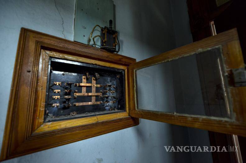 $!La casa tiene una escalera de madera y una caja de fusibles original en el segundo piso.