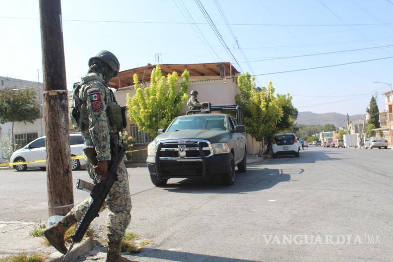 $!Personal de la Agencia de Investigación Criminal realizó un cateo en la vivienda del presunto responsable del homicidio de su abuelo en la colonia Bellavista.