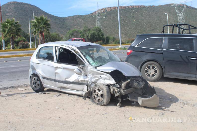 $!Los vehículos involucrados en el accidente fueron asegurados y trasladados a un corralón municipal.