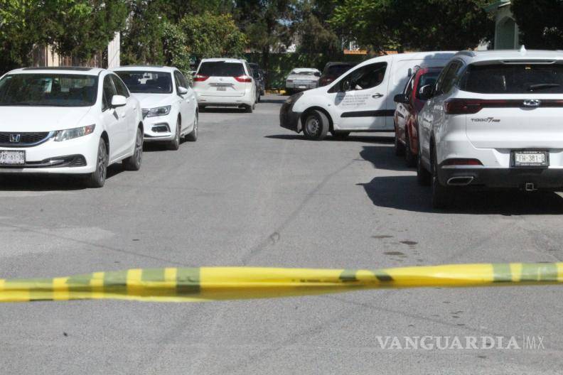 $!En la habitación fueron localizadas dos hojas de cuaderno y un celular, los cuales quedaron bajo resguardo.