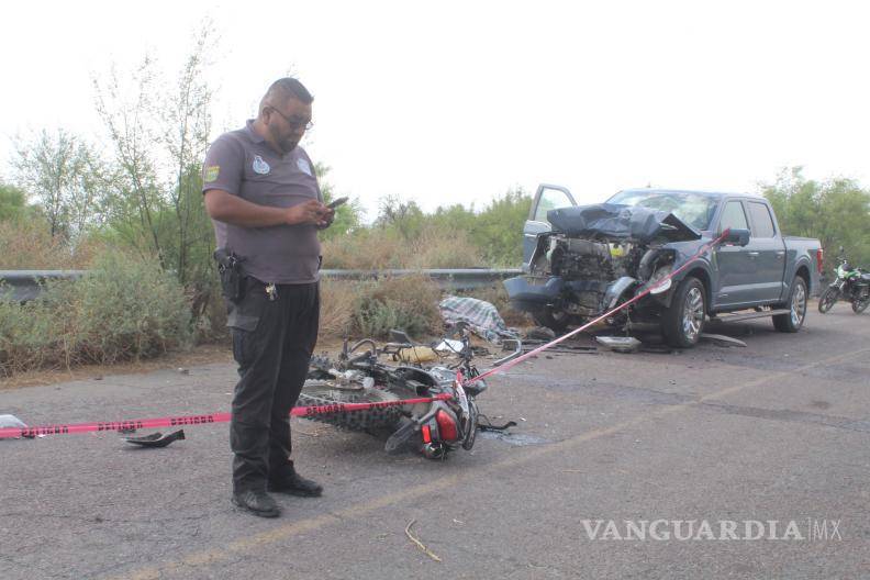 $!El accidente ocurrió en el kilómetro 10, donde presuntamente el joven invadió el carril contrario al tomar una curva a exceso de velocidad.