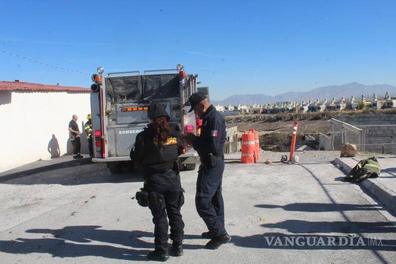 $!Elementos de la Fiscalía y Policía Municipal acordonaron el área para realizar las diligencias.