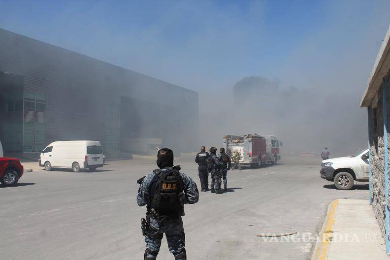 $!La falta de medidas de prevención contra incendios en el corralón fue uno de los aspectos destacados tras finalizar las labores de control del siniestro.