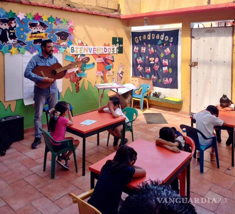 $!El docente destaca la importancia de trabajar con las emociones de los niños en el preescolar para prepararlos para enfrentar una sociedad a veces “más ruda”.