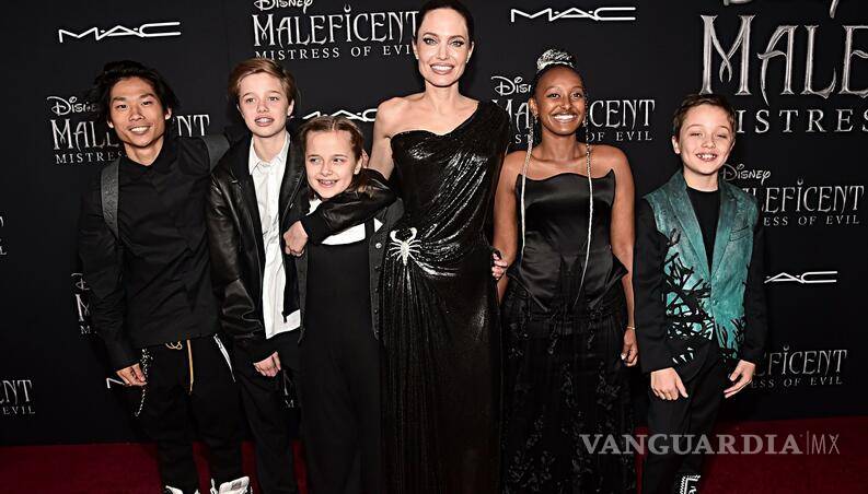 $!Asegura Angelina Jolie que tres de sus hijos querían testificar contra Brad Pitt