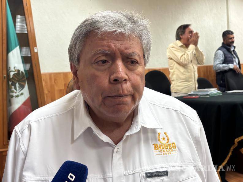 $!El rector Alberto Flores Olivas informó que la terna permanece vigente y que la elección continúa conforme a la convocatoria.