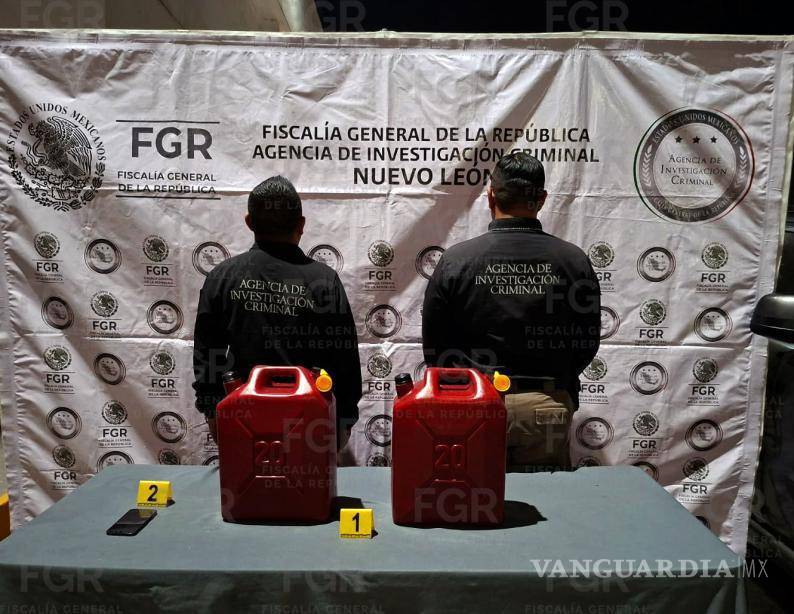 $!NL: Se hacía pasar por turista para traficar metanfetamina en su auto